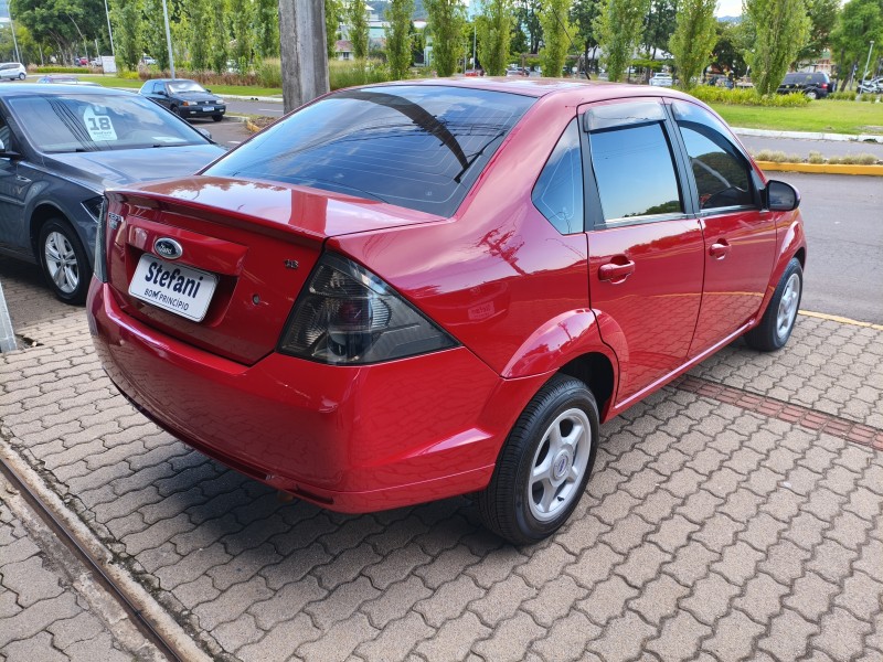 FIESTA 1.6 ROCAM SE SEDAN 8V FLEX 4P MANUAL - 2011 - BOM PRINCíPIO
