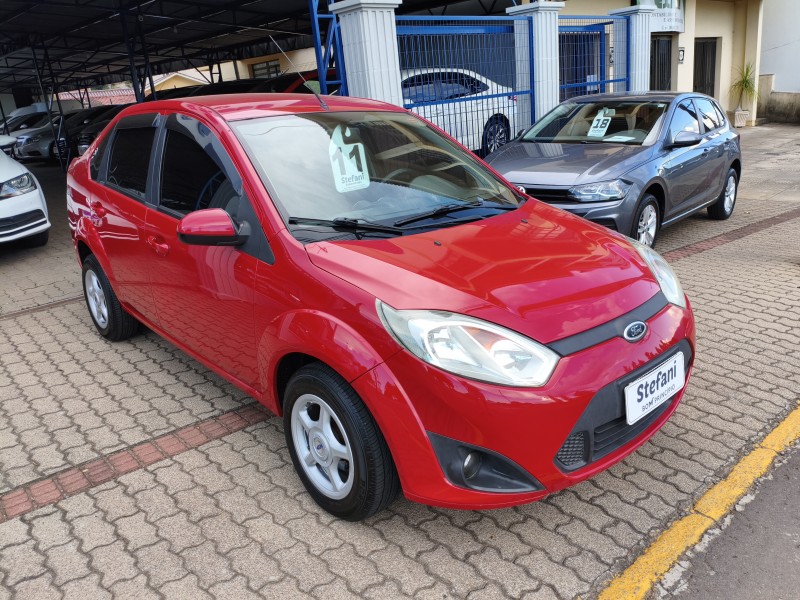 FIESTA 1.6 ROCAM SE SEDAN 8V FLEX 4P MANUAL - 2011 - BOM PRINCíPIO