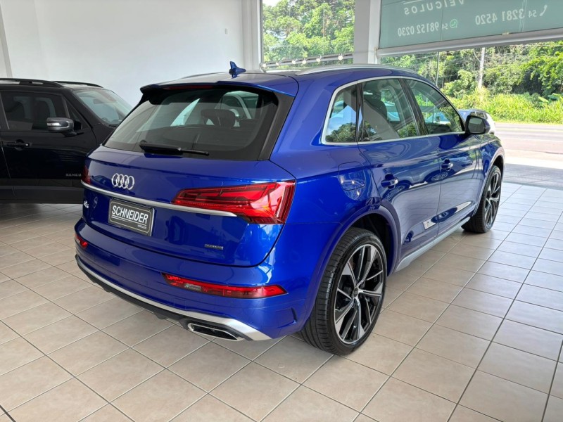 Q5 2.0 TFSI S LINE BLACK QUATTRO S TRONIC GASOLINA 4P - 2024 - NOVA PETRóPOLIS