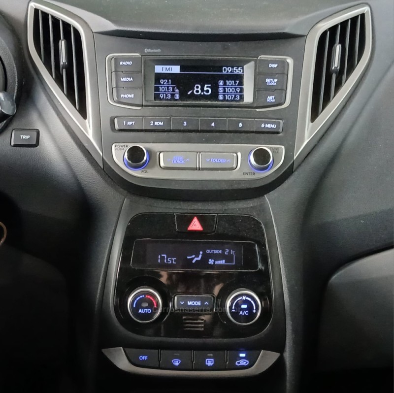 HB20S 1.6 PREMIUM 16V FLEX 4P AUTOMÁTICO - 2017 - CAXIAS DO SUL