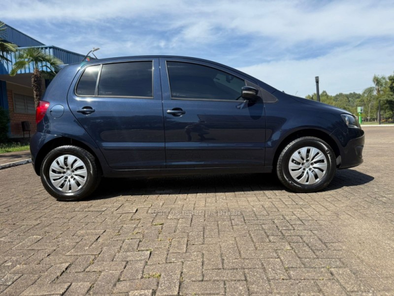 FOX 1.0 MI BLUEMOTION 8V FLEX 4P MANUAL - 2014 - BROCHIER