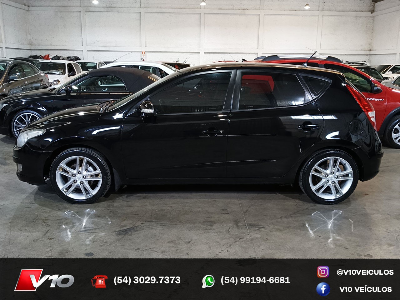 HYUNDAI - I30 - 2010/2011 - Preta - R$ 41.900,00