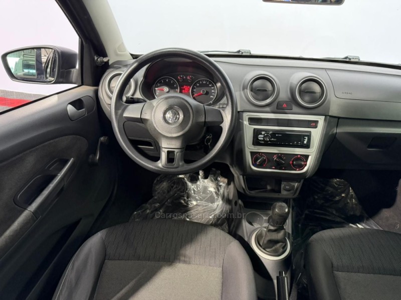 VOYAGE 1.6 MI CITY 8V FLEX 4P MANUAL - 2014 - VACARIA