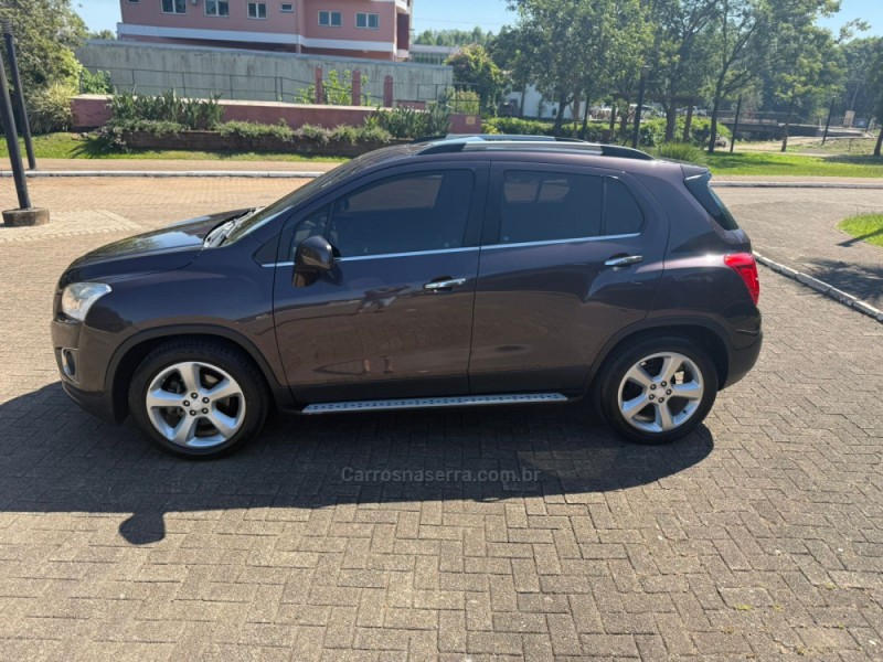 TRACKER 1.8 MPFI LTZ 4X2 16V FLEX 4P AUTOMÁTICO - 2016 - BROCHIER