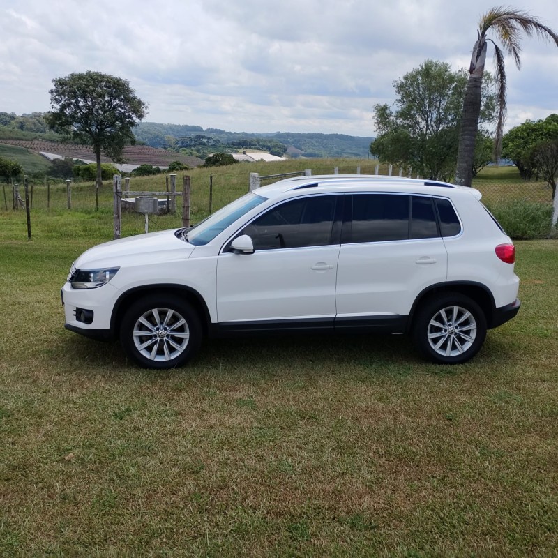 TIGUAN 2.0 TSI 16V TURBO GASOLINA 4P TIPTRONIC - 2012 - FARROUPILHA