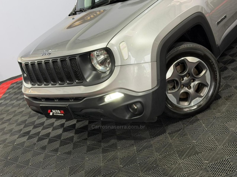 RENEGADE 1.8 16V FLEX 4P AUTOMÁTICO - 2019 - VACARIA