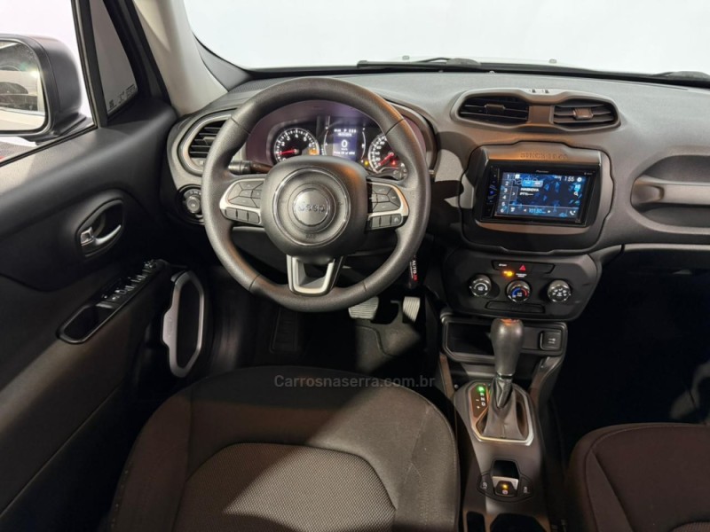 RENEGADE 1.8 16V FLEX 4P AUTOMÁTICO - 2019 - VACARIA