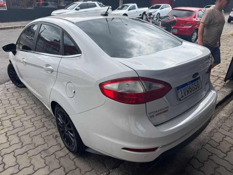 FIESTA 1.6 TITANIUM SEDAN 16V FLEX 4P AUTOMÁTICO - 2015 - CAXIAS DO SUL