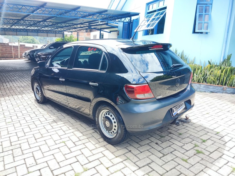 GOL 1.0 MI 8V FLEX 4P MANUAL G.V - 2010 - CANELA
