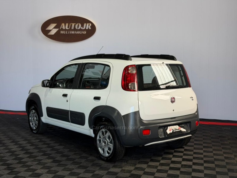 UNO 1.4 WAY 8V FLEX 4P MANUAL - 2014 - VACARIA