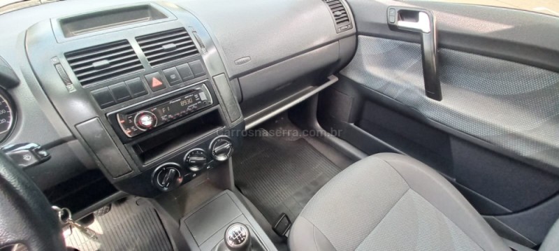 POLO 1.6 MI 8V E-FLEX 4P MANUAL - 2010 - PICADA CAFé