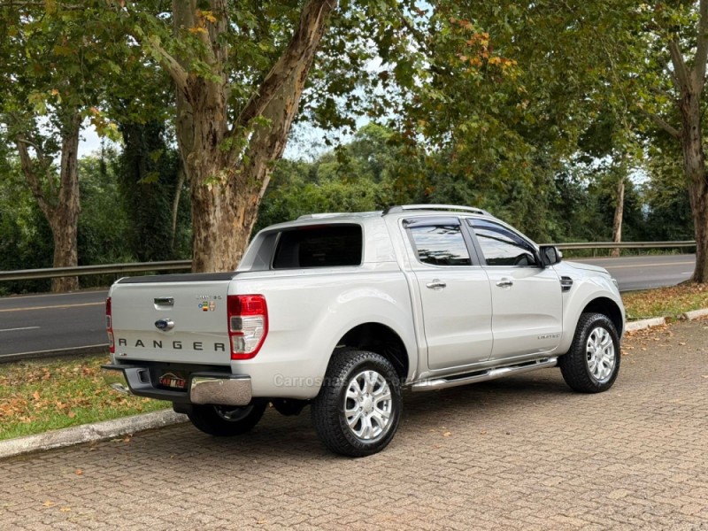 RANGER 2.5 LIMITED 4X2 CD 16V FLEX 4P MANUAL - 2017 - DOIS IRMãOS