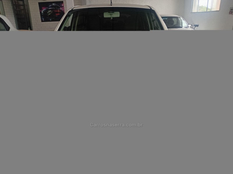 UNO 1.0 EVO VIVACE 8V FLEX 4P MANUAL - 2011 - CAXIAS DO SUL