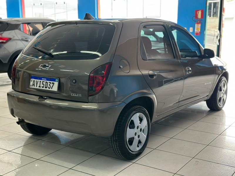 CELTA 1.0 MPFI ADVANTAGE 8V FLEX 4P MANUAL - 2014 - CAXIAS DO SUL