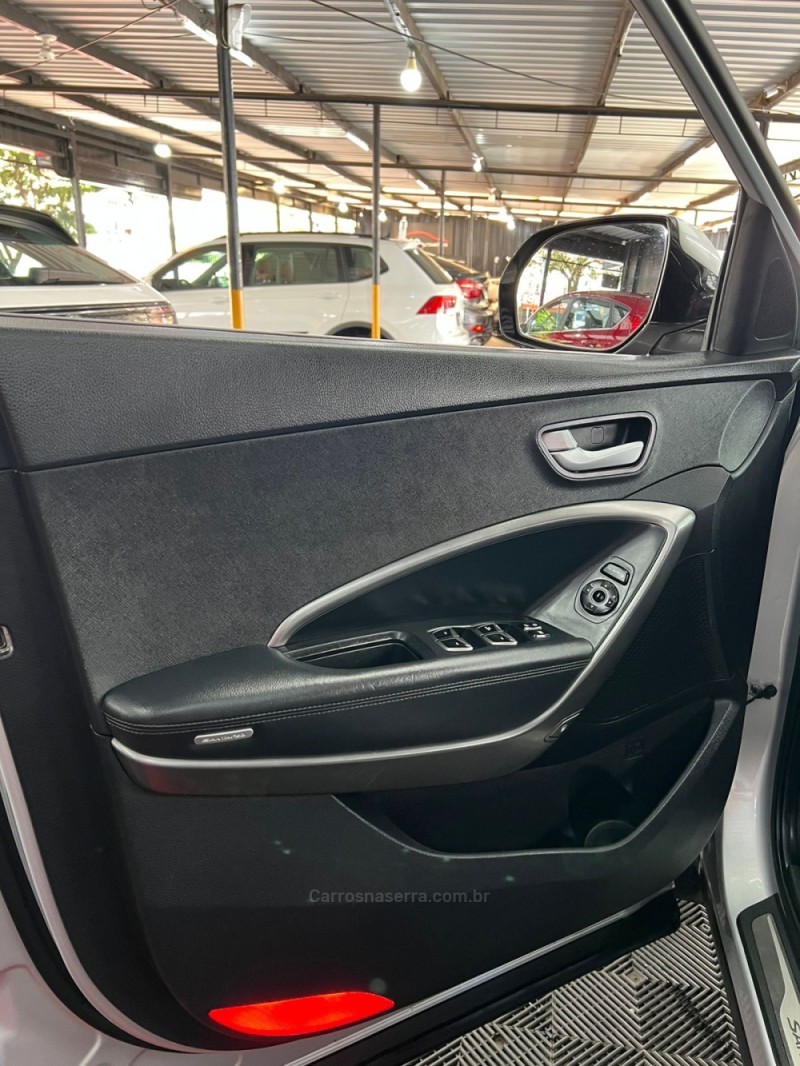 SANTA FÉ 3.3 MPFI 4X4 V6 270CV GASOLINA 4P AUTOMÁTICO - 2016 - PASSO FUNDO