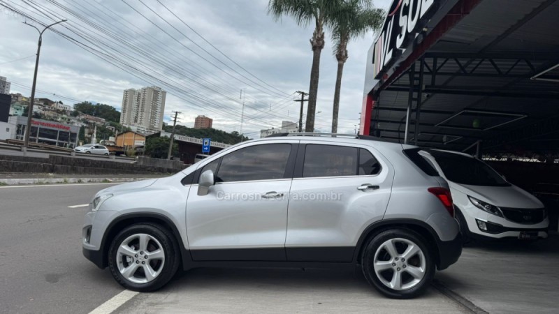 TRACKER 1.8 MPFI LTZ 4X2 16V FLEX 4P AUTOMÁTICO - 2016 - CAXIAS DO SUL