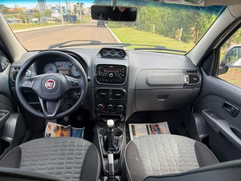 PALIO 1.8 MPI ADVENTURE LOCKER WEEKEND 8V FLEX 4P MANUAL - 2014 - VACARIA