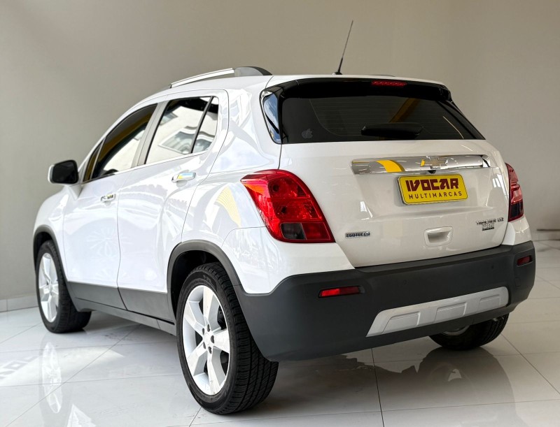 TRACKER 1.8 MPFI LTZ 4X2 16V FLEX 4P AUTOMÁTICO - 2014 - VACARIA