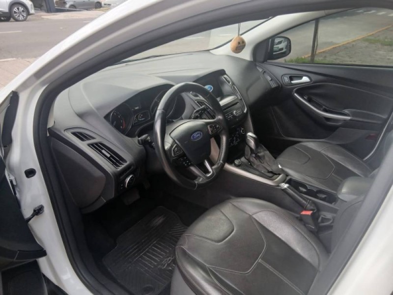 FOCUS 2.0 SE HATCH 16V FLEX 4P AUTO - 2017 - CAXIAS DO SUL
