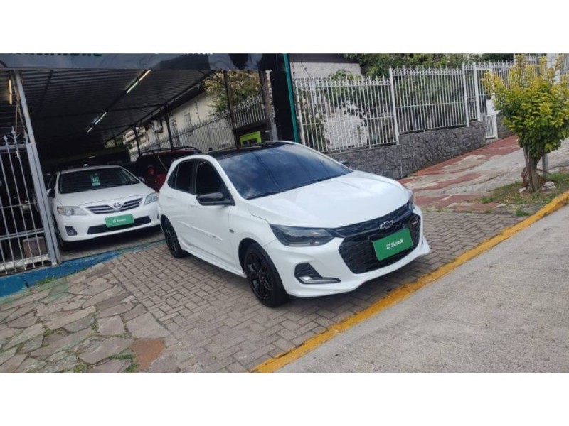 ONIX 1.0 HATCH RS 12V TURBO 4P AUTOMÁTICO - 2022 - CAXIAS DO SUL