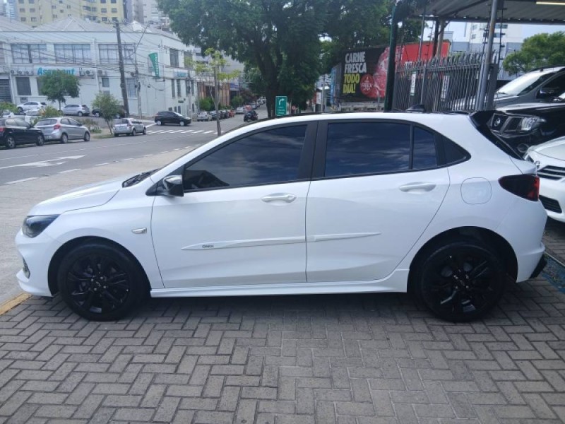 ONIX 1.0 HATCH RS 12V TURBO 4P AUTOMÁTICO - 2022 - CAXIAS DO SUL