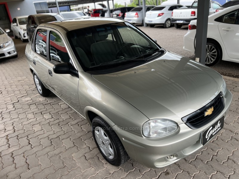 CLASSIC 1.0 MPFI LIFE 8V FLEX 4P MANUAL - 2009 - BOM PRINCíPIO