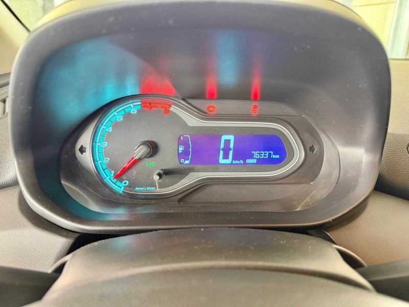 ONIX 1.4 MPFI LT 8V FLEX 4P MANUAL - 2014 - CAXIAS DO SUL