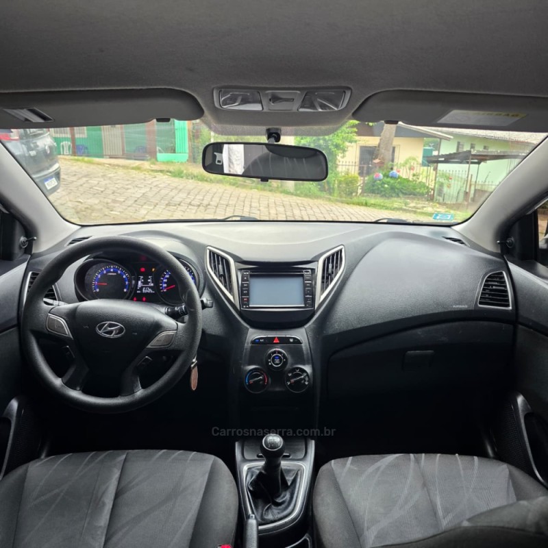 HB20 1.0 COMFORT 12V FLEX 4P MANUAL - 2015 - CAXIAS DO SUL