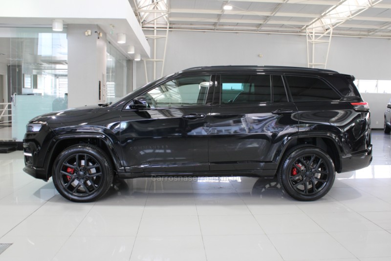COMMANDER 2.0 HURRICANE BLACKHAWK 4X4 TURBO GASOLINA 4P AUTOMÁTICO - 2025 - CAXIAS DO SUL