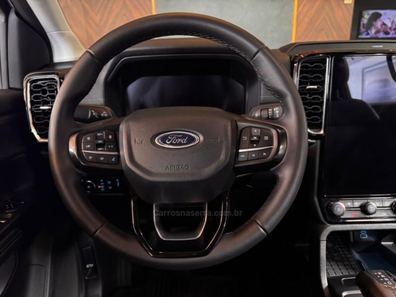 RANGER 3.0 LIMITED 4X4 CD V6 TURBO DIESEL 4P AUTOMÁTICA - 2025 - CAMPO BOM