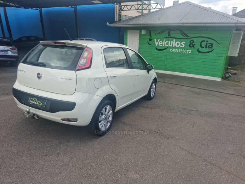 PUNTO 1.4 ATTRACTIVE 8V FLEX 4P MANUAL - 2015 - BENTO GONçALVES