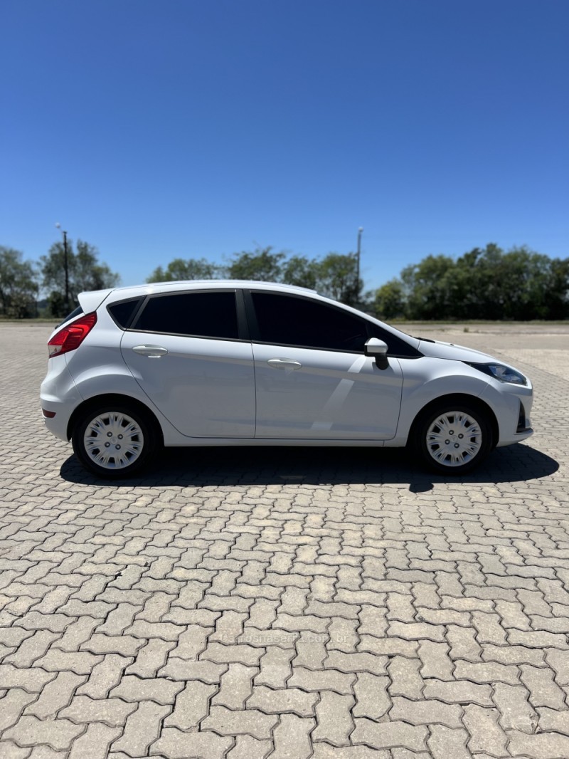 FIESTA 1.6 SE HATCH 16V FLEX 4P MANUAL - 2018 - ANTôNIO PRADO