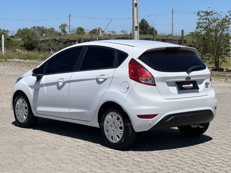 FIESTA 1.6 SE HATCH 16V FLEX 4P MANUAL - 2018 - ANTôNIO PRADO