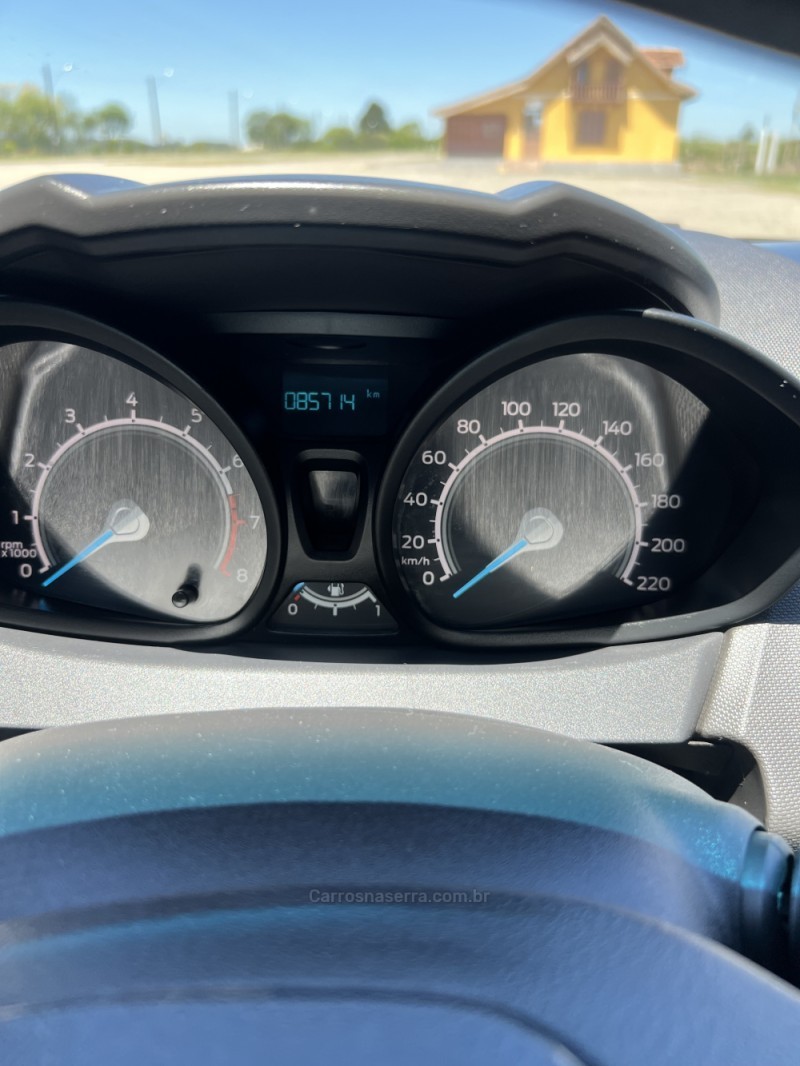 FIESTA 1.6 SE HATCH 16V FLEX 4P MANUAL - 2018 - ANTôNIO PRADO