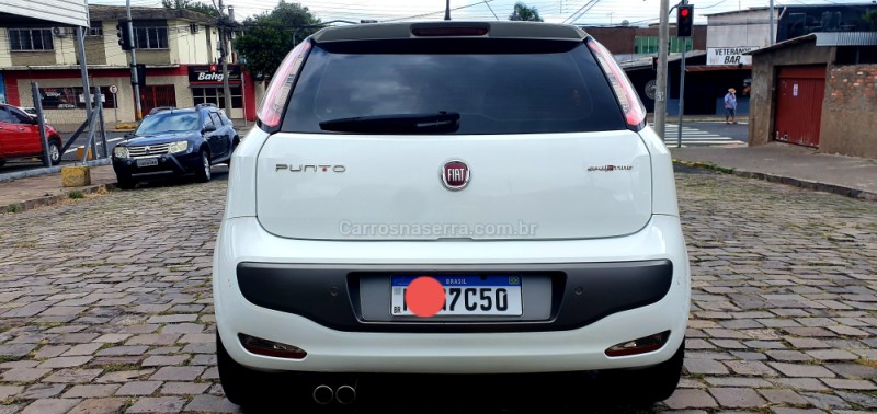 PUNTO 1.8 SPORTING 16V FLEX 4P MANUAL - 2014 - CAXIAS DO SUL