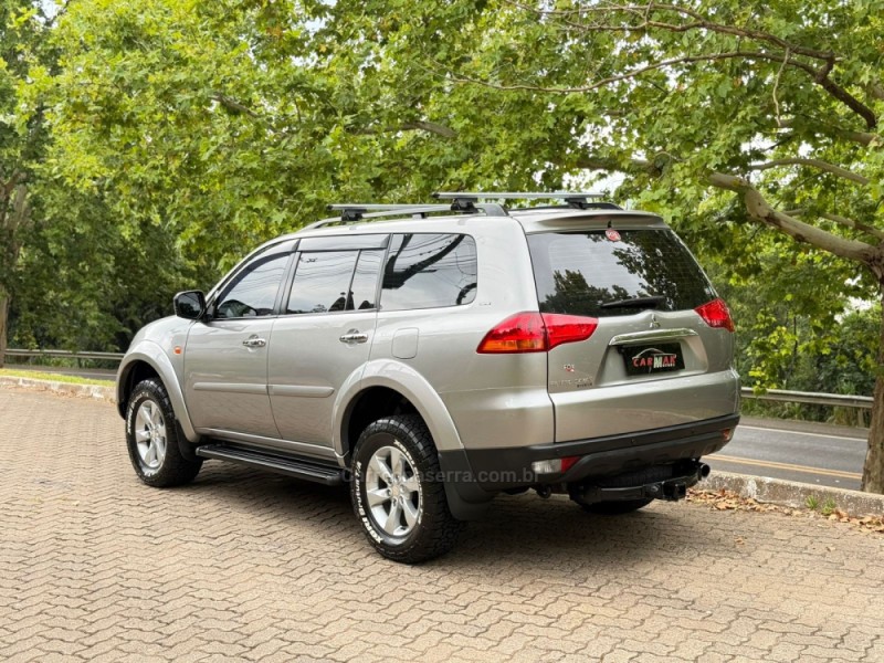 PAJERO DAKAR 3.2 HPE S 4X4 7 LUGARES 16V TURBO INTERCOOLER DIESEL 4P AUTOMÁTICO - 2013 - DOIS IRMãOS