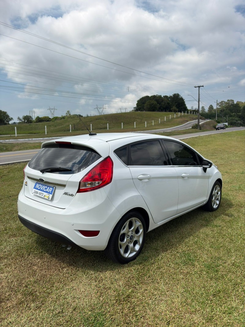FIESTA 1.6 SE HATCH 16V FLEX 4P MANUAL - 2012 - FARROUPILHA