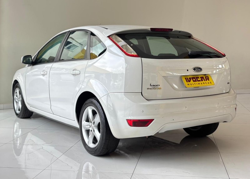 FOCUS 2.0 SE 16V FLEX 4P AUTOMÁTICO - 2011 - VACARIA