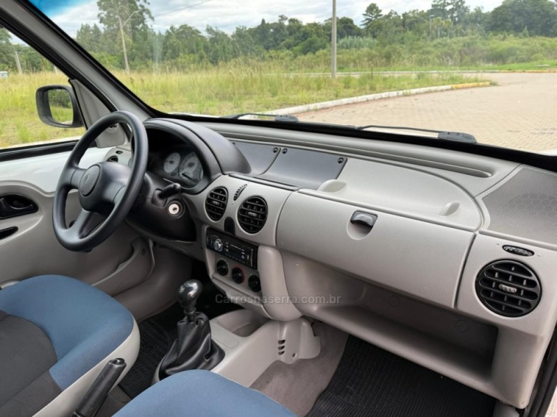 KANGOO 1.6 EXPRESS 16V FLEX 3P MANUAL - 2010 - IVOTI