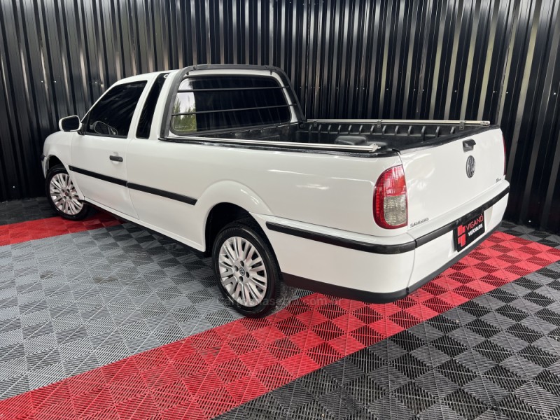 SAVEIRO 1.6 MI CS 8V GASOLINA 2P MANUAL G.III - 2004 - CAXIAS DO SUL