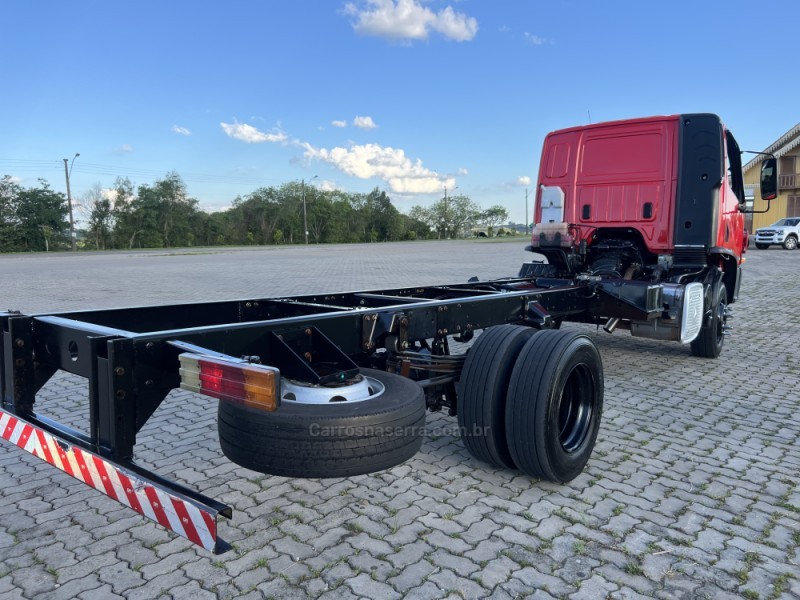 ACCELO 1016 3 EIXOS - 2012 - ANTôNIO PRADO