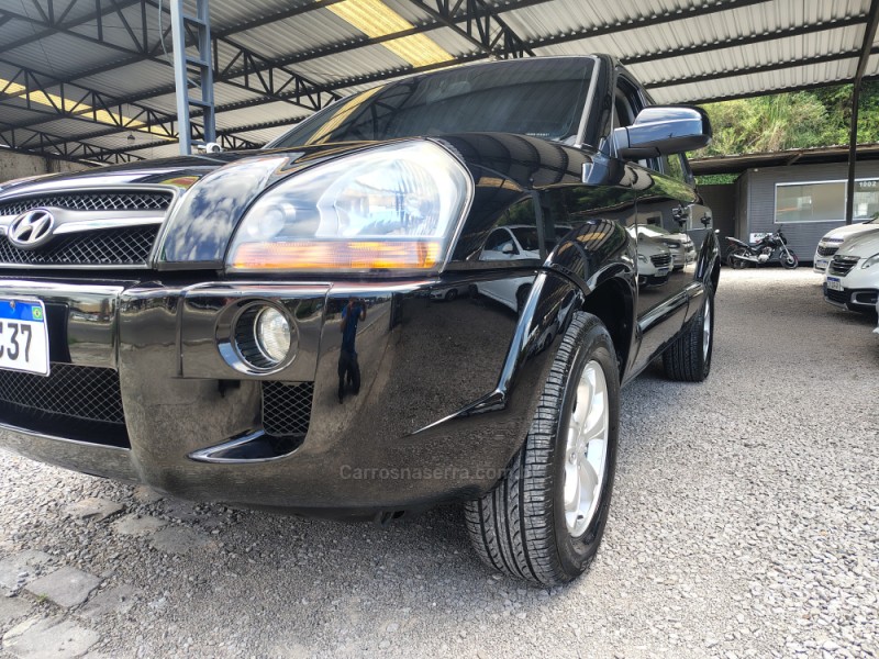 TUCSON 2.0 MPFI GLS 16V 143CV 2WD GASOLINA 4P AUTOMÁTICO - 2013 - CAXIAS DO SUL