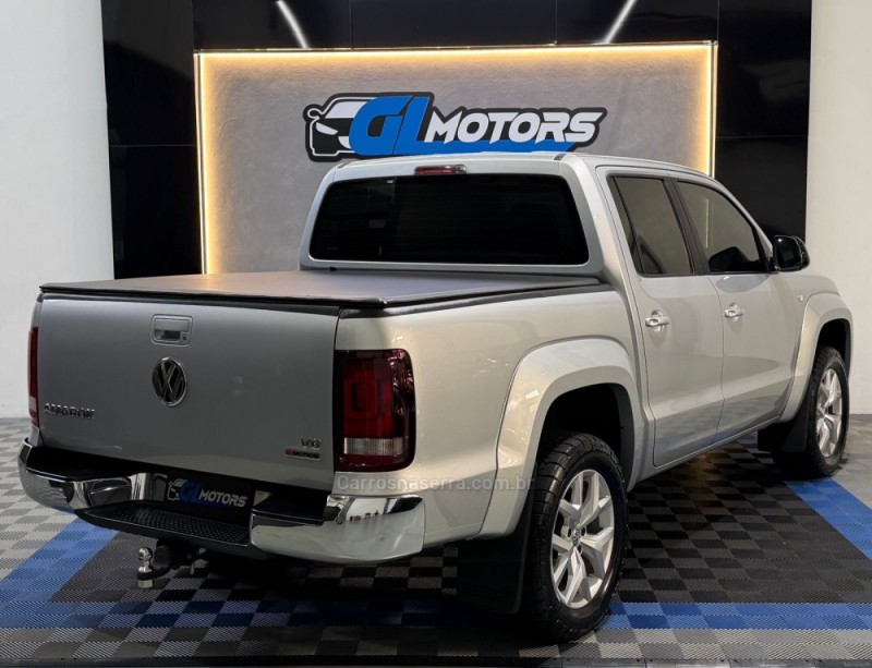 AMAROK 3.0 V6 TDI HIGHLINE CD DIESEL 4MOTION AUTOMÁTICO - 2020 - NOVO HAMBURGO
