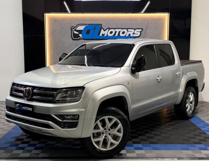AMAROK 3.0 V6 TDI HIGHLINE CD DIESEL 4MOTION AUTOMÁTICO - 2020 - NOVO HAMBURGO