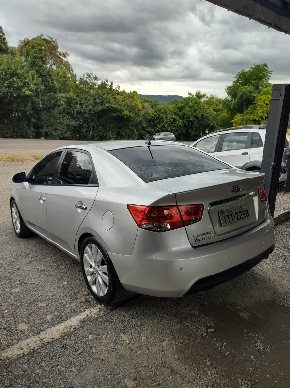 CERATO 1.6 SX3 16V FLEX 4P AUTOMÁTICO - 2013 - VALE REAL
