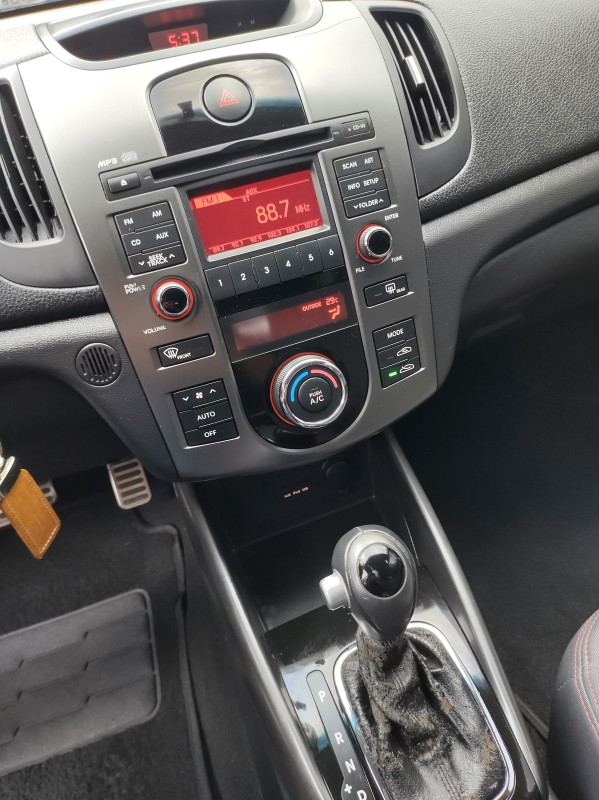 CERATO 1.6 SX3 16V FLEX 4P AUTOMÁTICO - 2013 - VALE REAL