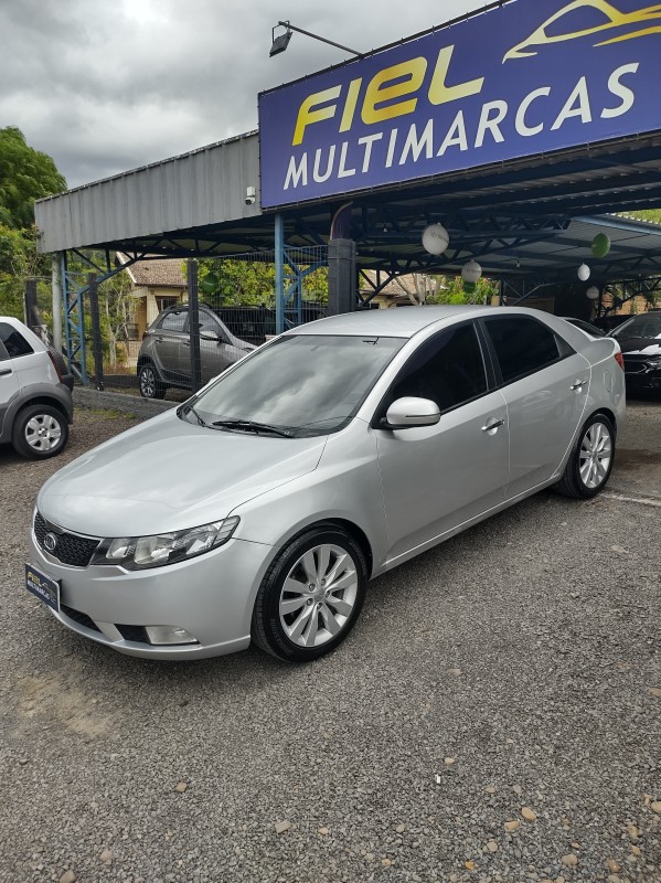 cerato 1.6 sx3 16v flex 4p automatico 2013 vale real
