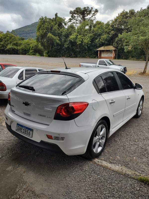 CRUZE 1.8 LTZ SPORT6 16V FLEX 4P AUTOMÁTICO - 2013 - VALE REAL