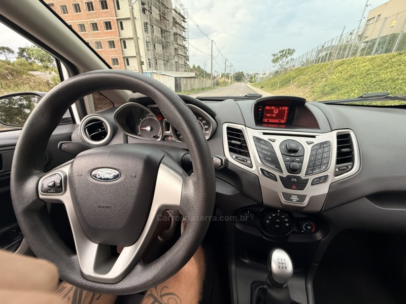 FIESTA 1.6 SE HATCH 16V FLEX 4P MANUAL - 2013 - CAXIAS DO SUL