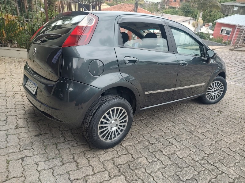 PUNTO 1.4 ATTRACTIVE 8V FLEX 4P MANUAL - 2011 - CAXIAS DO SUL